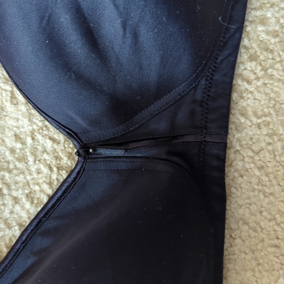 Vanity Fair Black Wireless Bra Size 40D - Picture 2 of 6